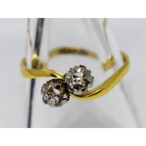 Antiguo anillo Europeo brillantes oro 18 kilates platino