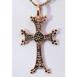 Dije Cruz Romana Oro 18k Maciza.