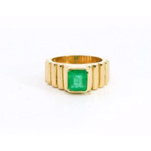 Anillo Moderno Oro 18k Esmeralda Central Natural