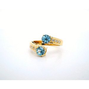 Gran Anillo Moderno Oro 18k Topacios Y Brillantes