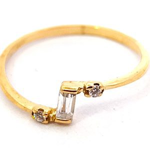 Anillo Moderno Solitario Oro 18k Zafiros Blancos Baguet