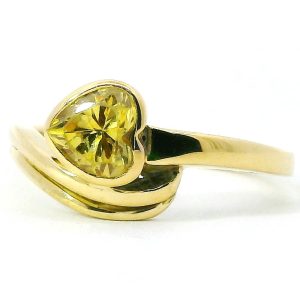 Anillo Moderno Oro 18k Corazon De Topacio Imperial